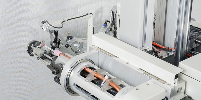 robotic tufting machine